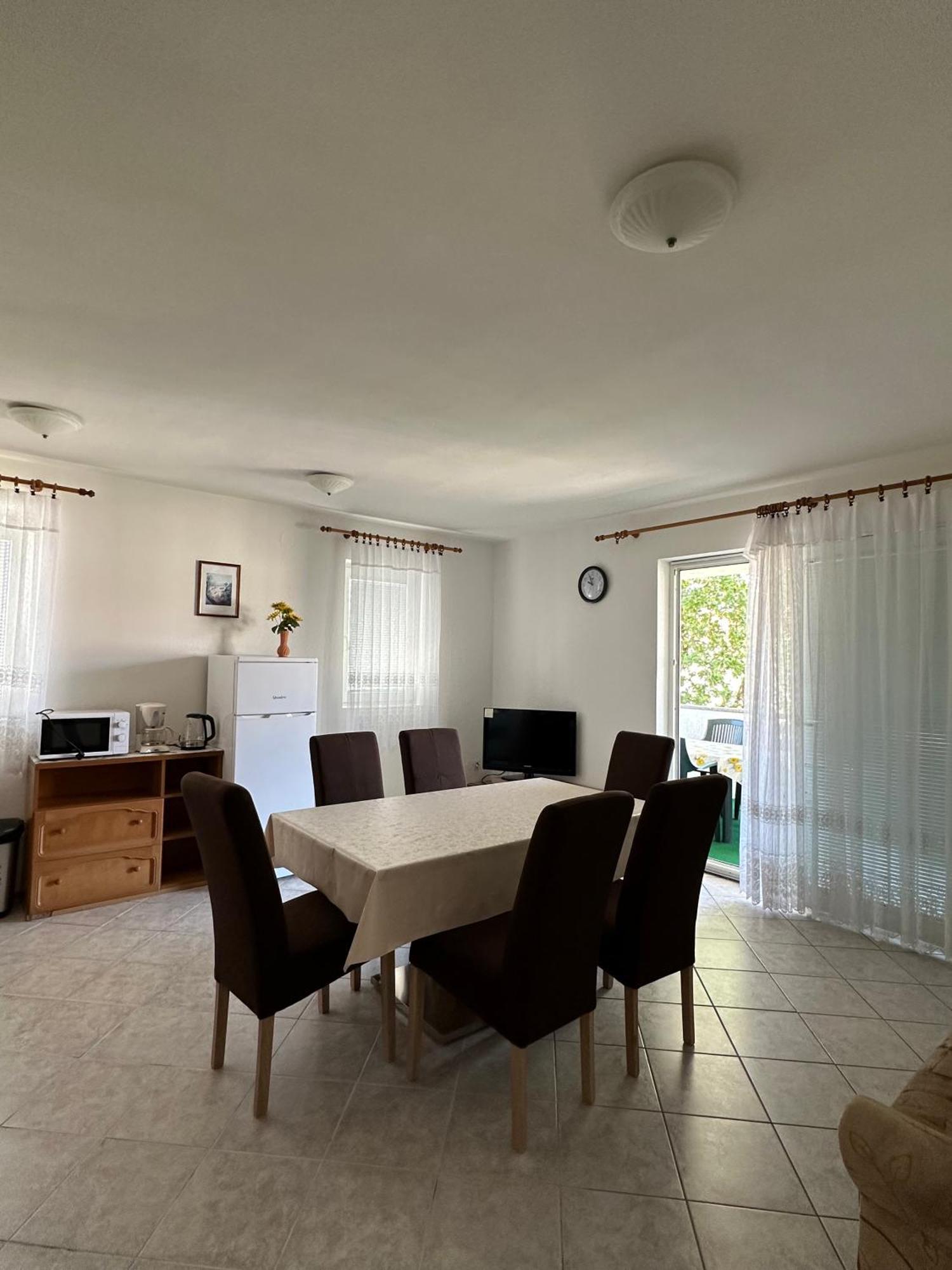 Apartmani Ana 马林斯卡 外观 照片